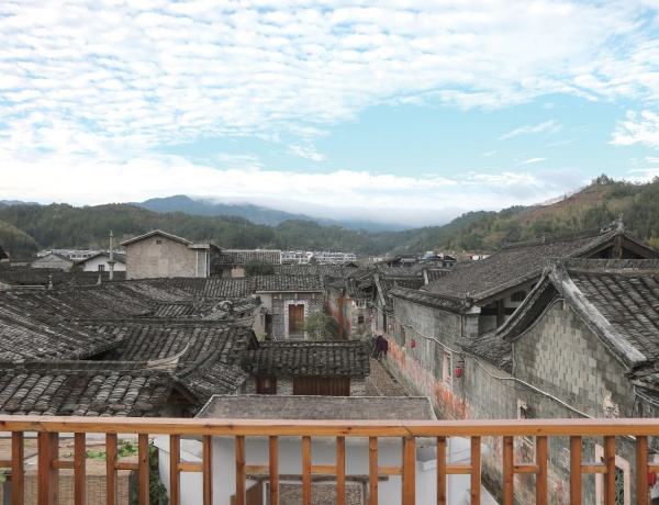 중국 푸젠성 롱옌시의 페이티엔Peitian마을. 800년 된 객가마을로 다양한 역사문화 자원을 보유하고 있다. 푸젠성 신향촌건설운동의 프로젝트 기지로 다양한 교육 및 체험사업, 마을 축제 복원의 현장이 되었다. ⓒ대산농촌재단